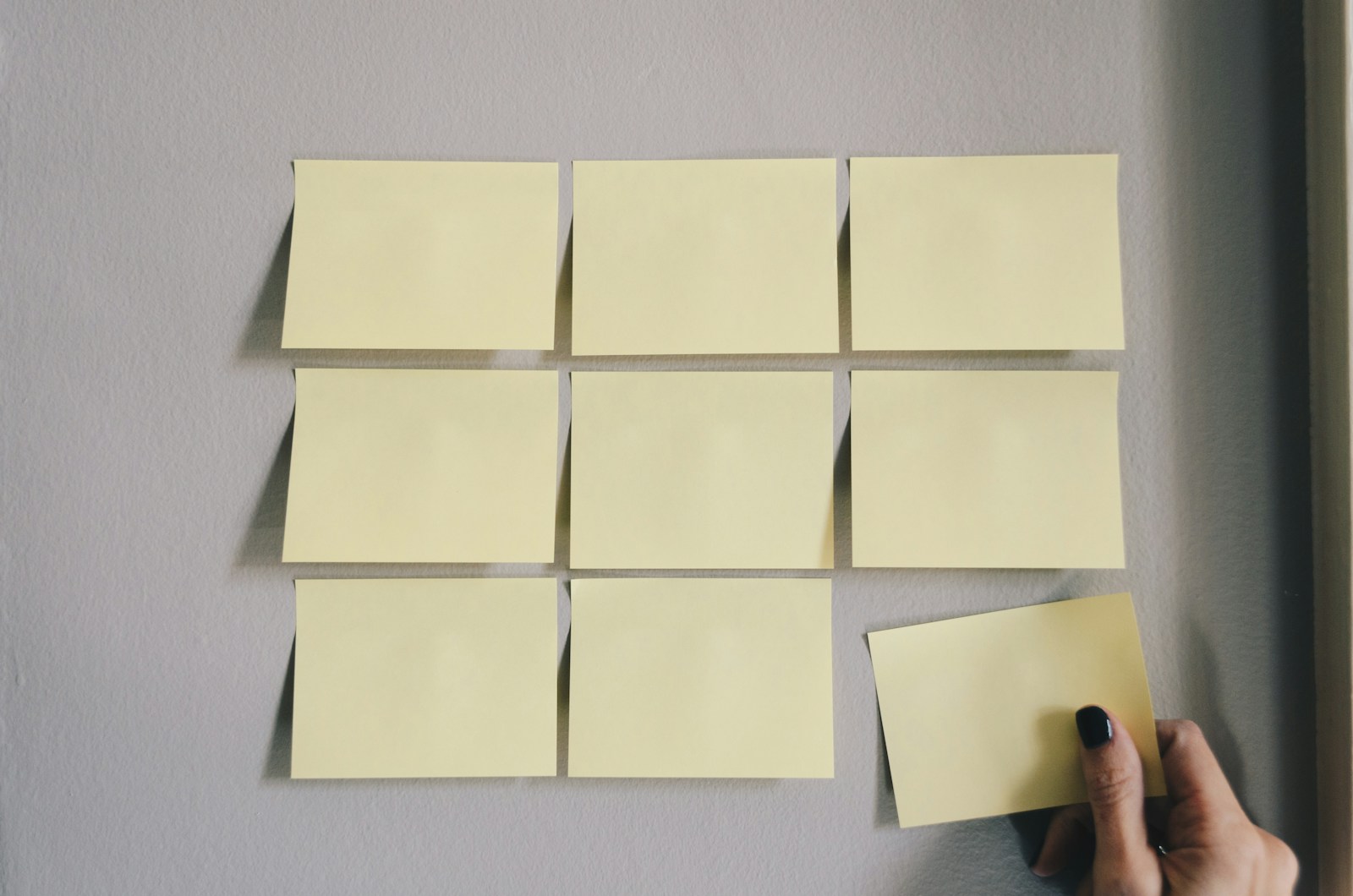 Rechtskataster: six white sticky notes